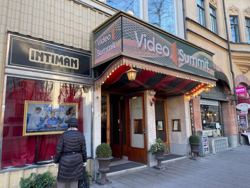 video summit outside